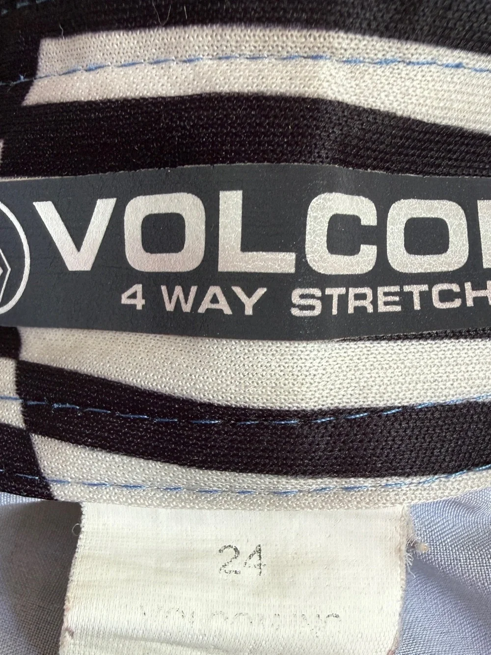 Volcom Boys Lido Ion Board Shorts Swim Trunks Size 24 Lime Blue White